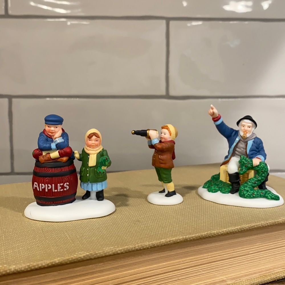 Dept 56 The Old Man And The Sea Figurine Set Christmas Village #5655-3